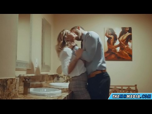 ❤️ Xa i-blonde ene-busty ikuhenda kwindlu yangasese yoluntu Iphonografi kumanyala xh.shufflesex.ru ❌️